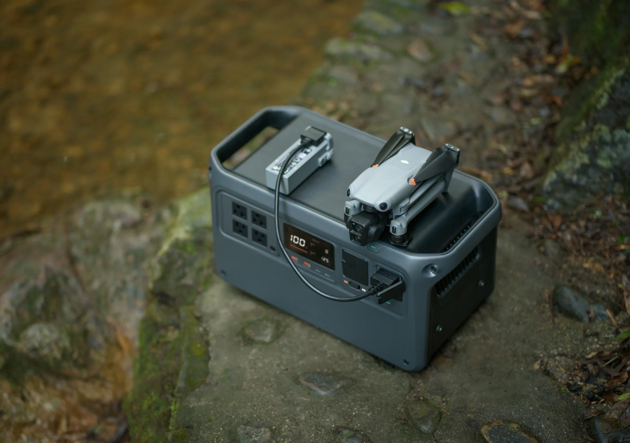 DJI Power 1000 V2 fast charging a DJI drone battery